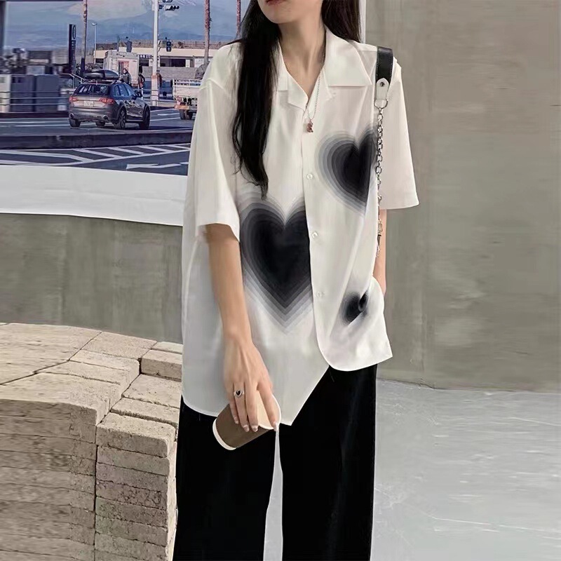 2026 Stylish Heart-Pattern Short-Sleeve Shirt for Women, Summer Loose Korean Chic Hong Kong Style Versatile Shirt