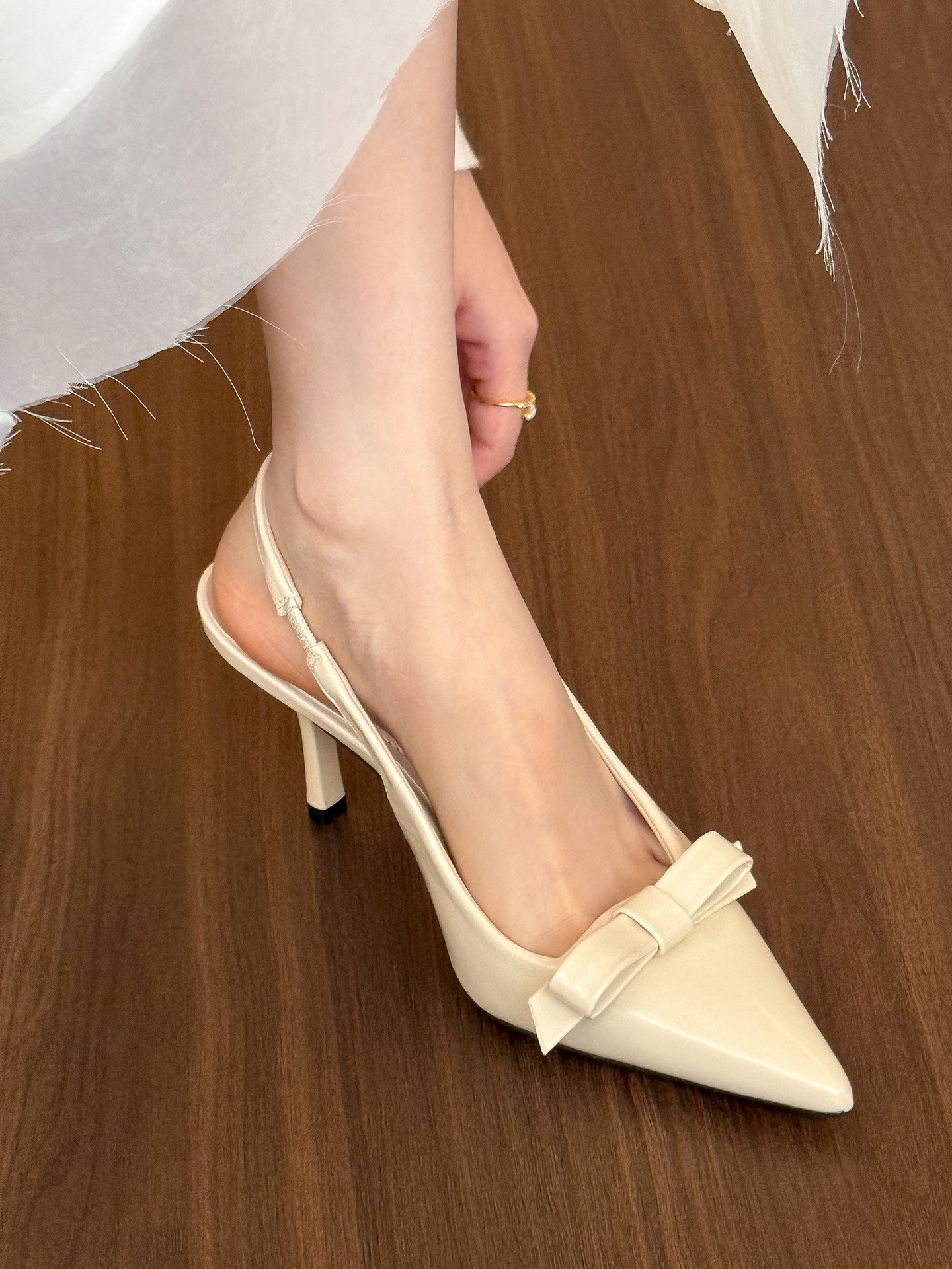 Lingstudio cena de vino tinto · arco agudo sandalias de talón alto para mujeres primavera trasero zapatos vacíos