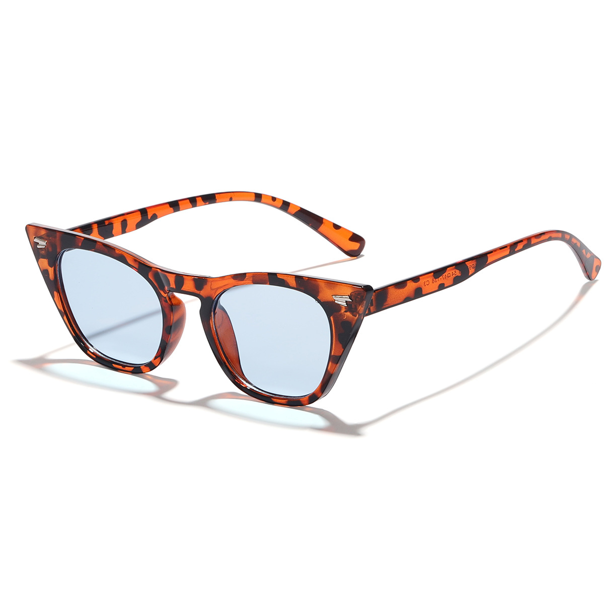 Nuevas gafas de sol de ojo de gato ins estilo personalizado moda europea y americana cara grande que adelgaza las gafas de sol UV400 a prueba de rayos UV para las mujeres
