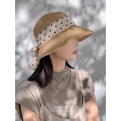 フランス式の優雅な巻き縁の麦わら帽子の女性の夏の外の旅行の波の点の蝶結びのリボンのリボンの百合の広いつばの日焼け止めの帽子