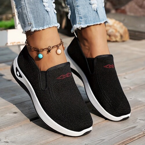 TEMU Women's Spring and Summer Old Beijing Fabric Shoes Breathable Lightweight and Comfortable Middle-Aged and Elderly Mother Shoes Wholesale