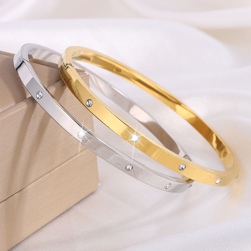 Pulsera de acero titanio para mujer, de alta gama, moda transfronteriza, lujo ligero, exquisita, joyería que no se decolora, pulsera de acero inoxidable con incrustaciones de diamantes