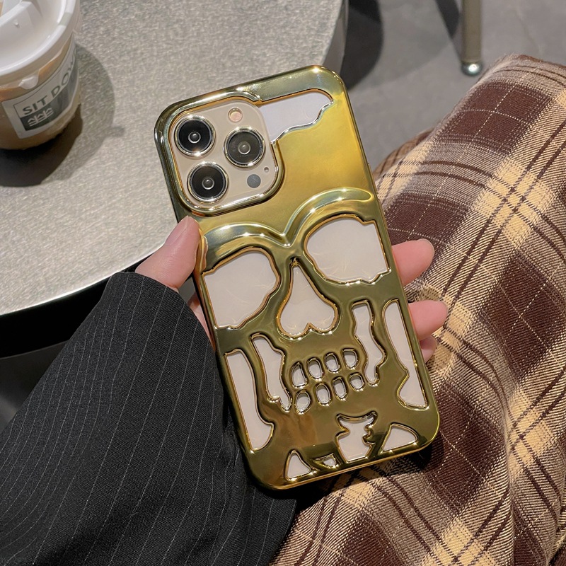 iPhone Skull Case4