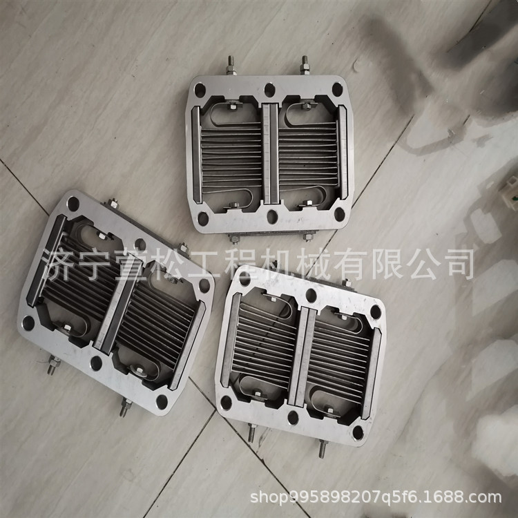 D65推土机配件154-04-12531粗滤器    山推配件