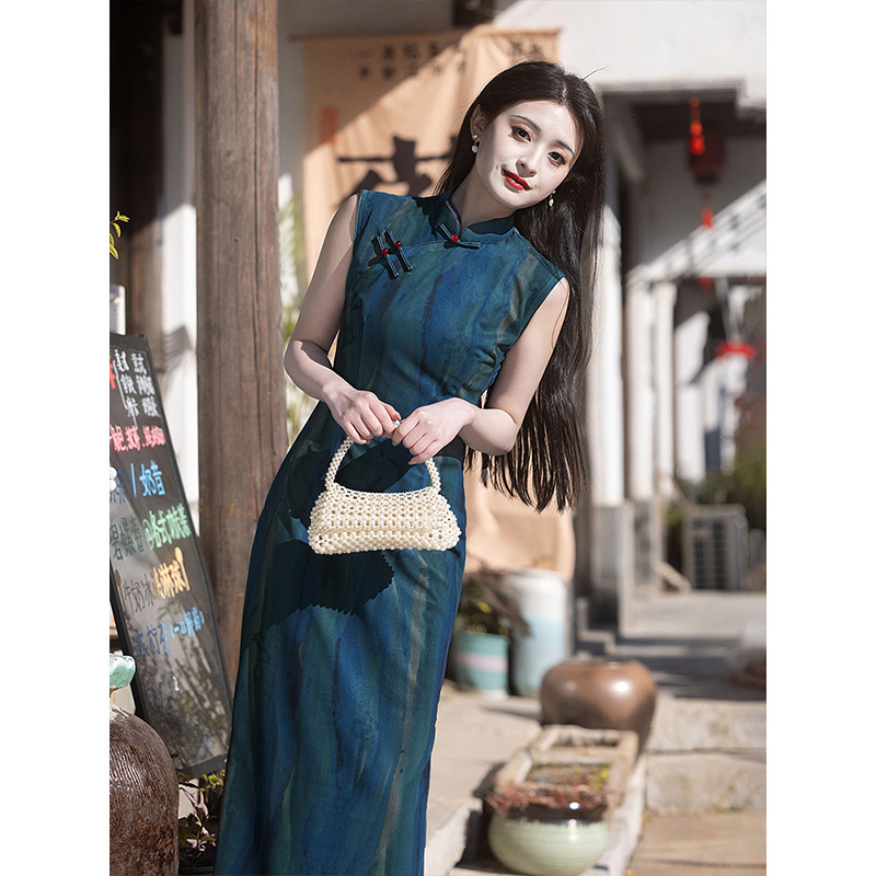 Blue Sleeveless Cheongsam 2025 New Summer Retro Republic of China Style Old Shanghai Temperament Young New Chinese Style Women