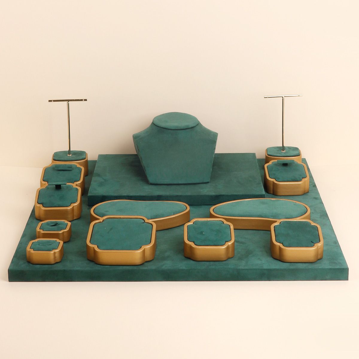 �ߵ��鱦չʾ���߳�������չʾ�ܹ�̨��ָ���������������е���