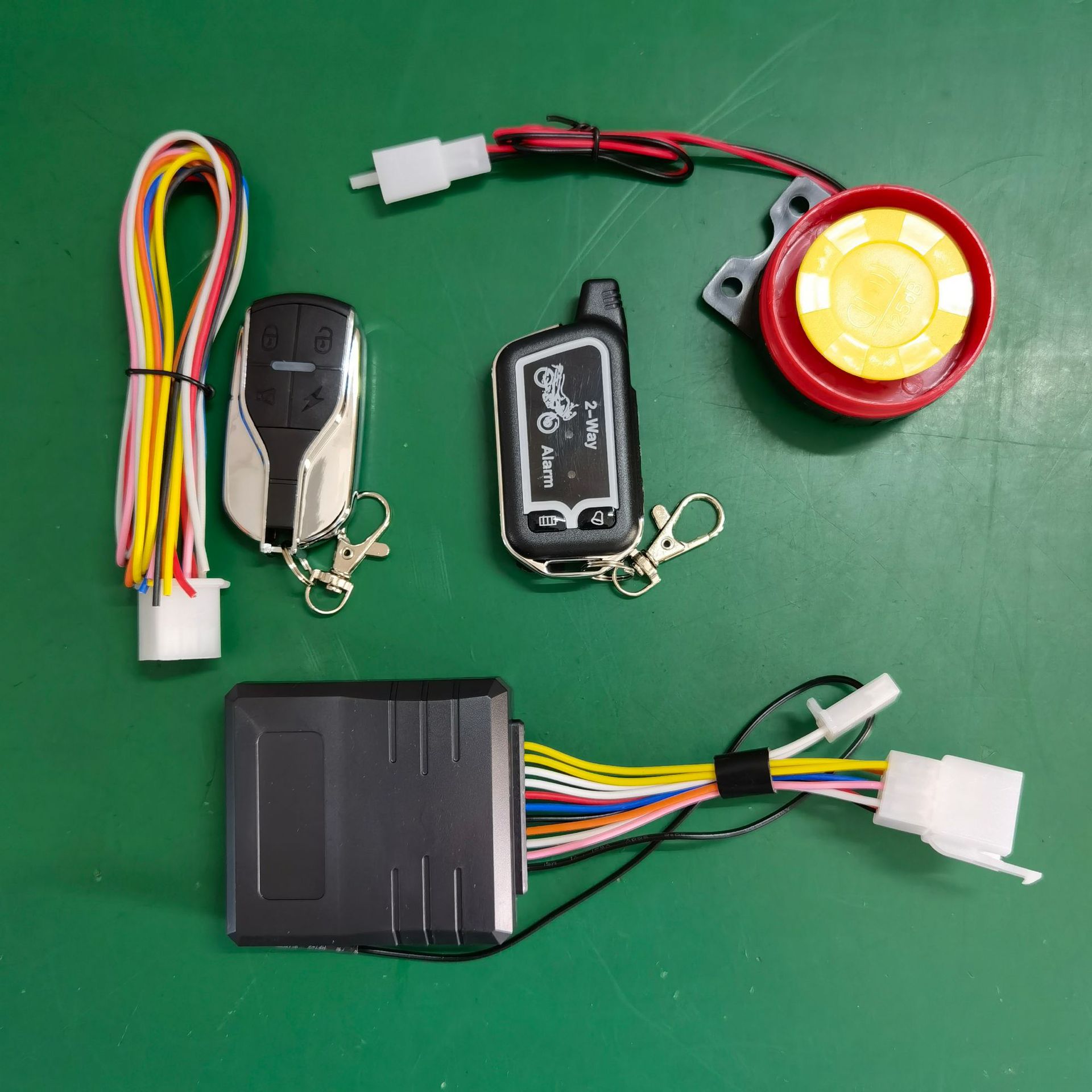 Uno bidireccional + uno unidireccional