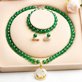 翡翠项饰;翡翠手饰;天然珍珠项饰