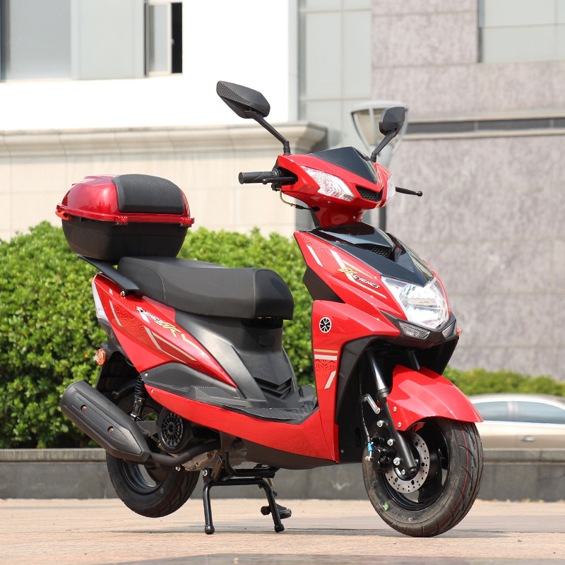 Exportación de comercio exterior 125cc pedal rápido águila motocicleta de combustible coche asistido hombre y mujer vestidos todavía llevar fuego fantasma de dos ruedas coche completo