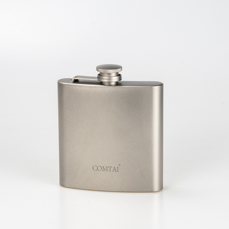 COMTAI - Botella de Vino Cuadrada Portátil de Titanio Puro, Juego de Vino de Alta Gama para Viajes al Aire Libre, Estilo Retro de Lujo Ligero, 200 ml