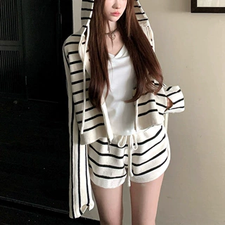 画报麻豆 重磅推荐！韩系条纹套装女外套短裤短绒毛针织春秋套装