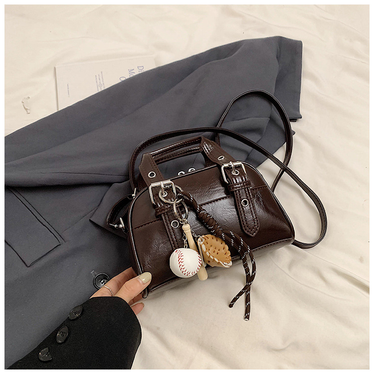 Bolso cuadrado pequeño de mano de moda, bolso de hombro 2024 otoño e invierno, textura de todo fósforo, cuero de cera de aceite, bolso de almohada de cercanías, bolso de mensajero