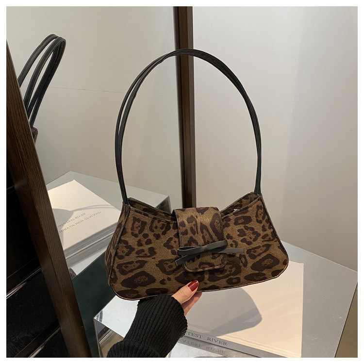 빈티지 활 어깨 휴대용 바게트 가방 틈새 새로운 프랑스 디자인 패션 레오파드 무늬 여성 가방 올 매치