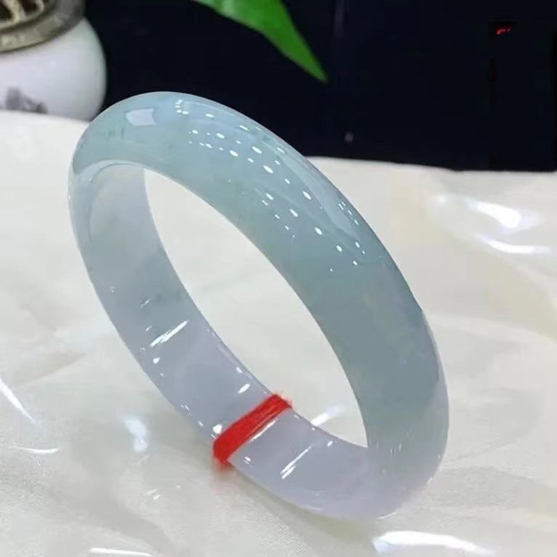 Natürliches burmesisches Typ-A-Jadeit-Armband, Jade-Armreif_voghion.com