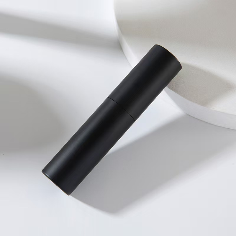 10ml; matte black; ABS shell + anodized aluminum nozzle + glass liner