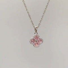 粉色四叶草项链饰品女轻奢小众高级感爆闪锆石气质花朵吊坠锁骨链
