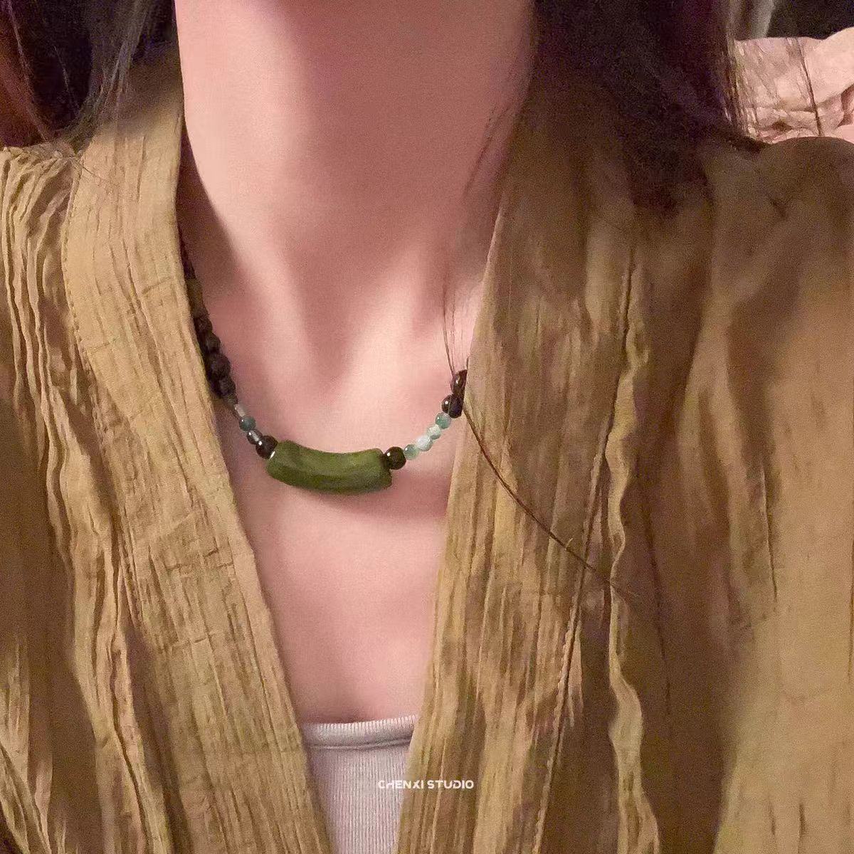 New Chinese Style Small Man Waist Beaded Necklace Female Niche Design Imitation Jade Clavicle Chain Retro High-end All-match Accessories