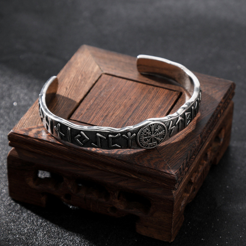 Foreign Trade Popular Nordic Viking Rune Compass Bracelet Retro Norwegian Style Punk Party Jewelry Wholesale