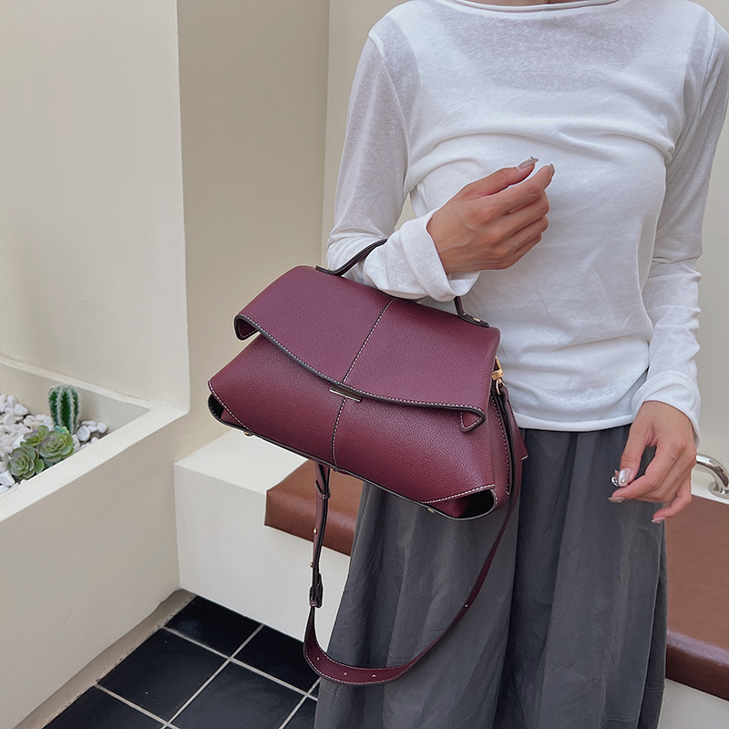 Bolso de moda europeo y americano 2025 verano nuevo bolso femenino textura transfronteriza bolso bandolera retro de gran capacidad