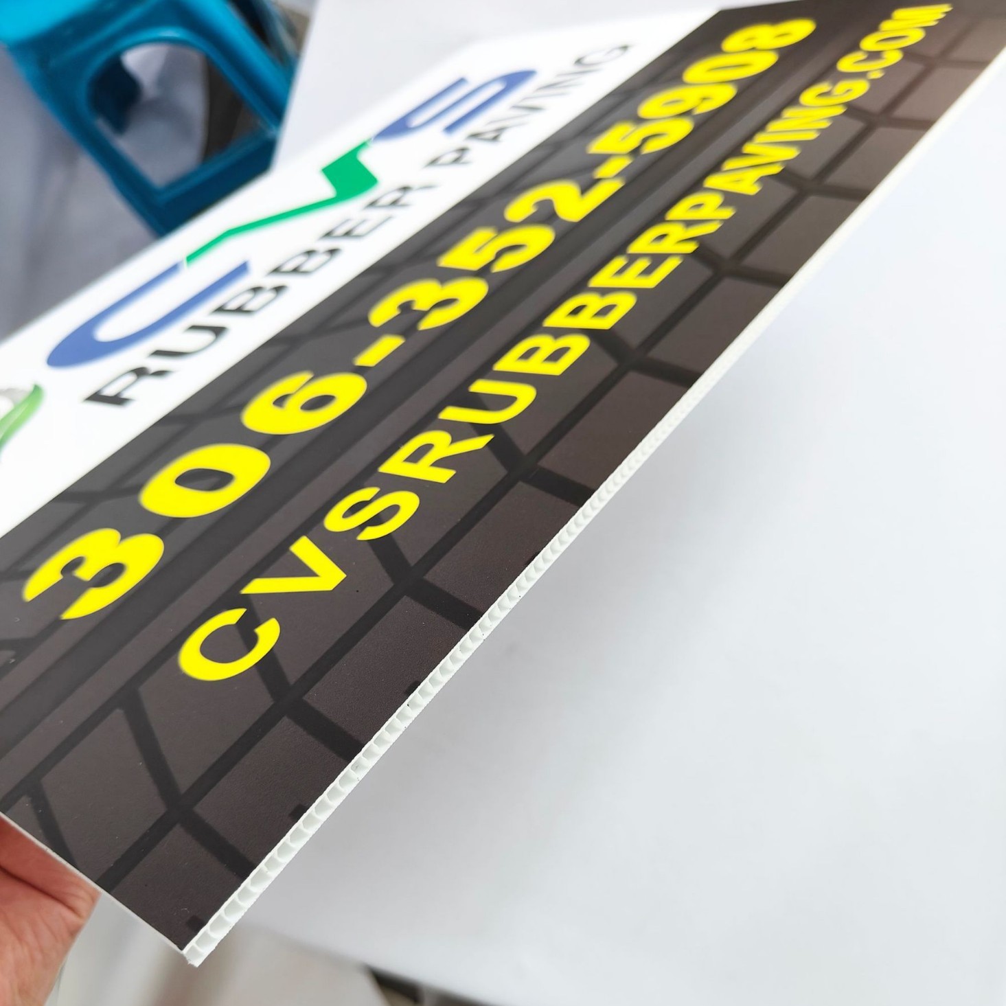 UV印刷PP中空板瓦楞板广告牌草坪地插牌路引牌标示牌万通板