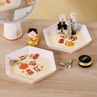 希尔高颜值奶油风碟子创意家用零食点心水果盘轻奢六角吐骨碟批发