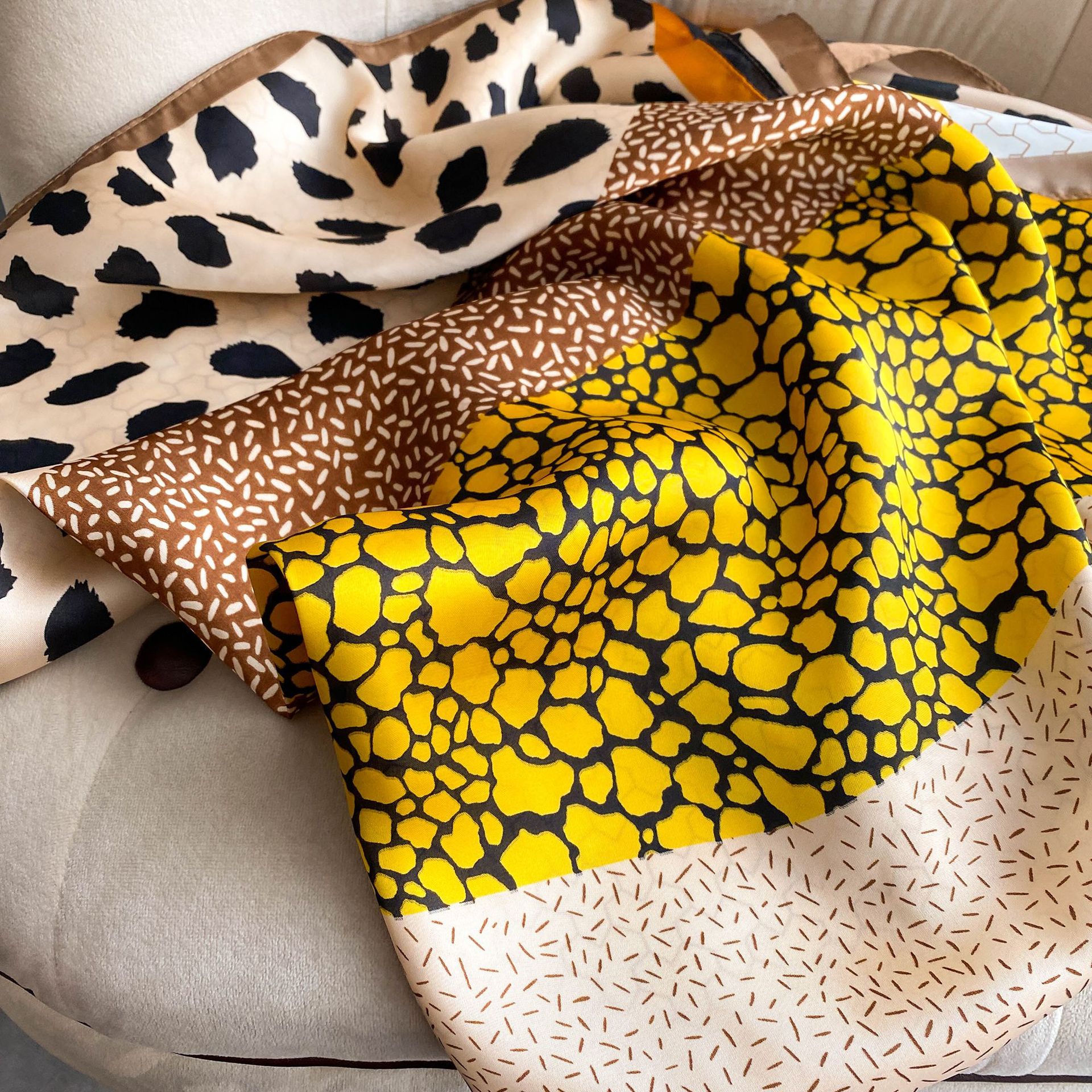 Imitation Silk 110 Large Versatile Print Sunscreen Scarf Women's Decorative Neck Wrapped with Shawl_voghion.com