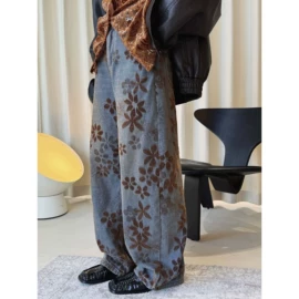 休闲裤;毛衣;女式T恤