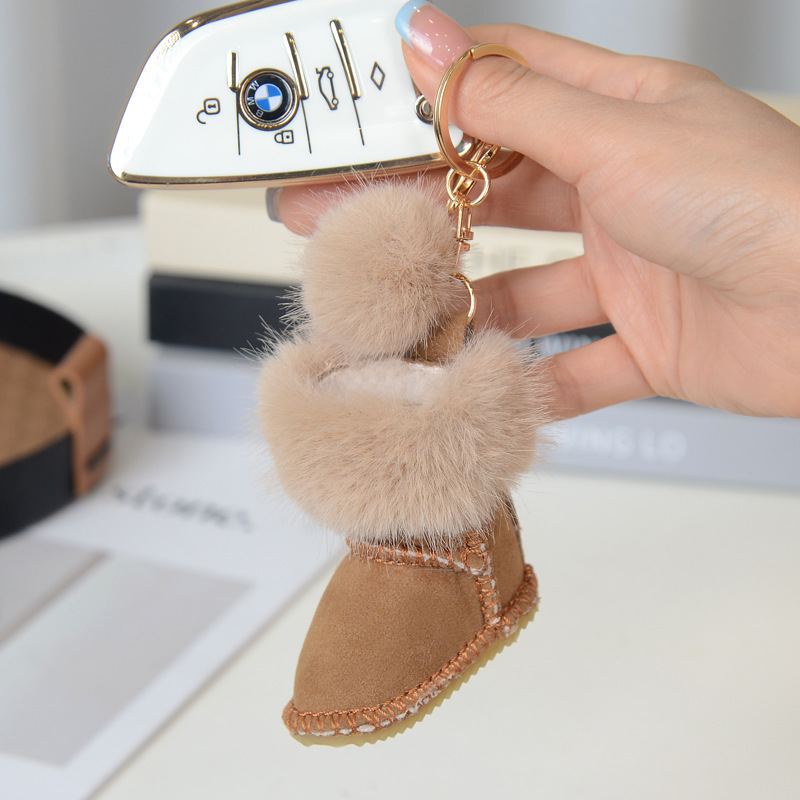 New stylish and cute faux fur booties bag charm gift pendant snow boots car keychain versatile cross-border New stylish and cute faux fur booties bag charm gift pendant snow boots car keychain versatile cross-border