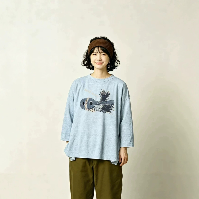 Japanese-style new guitar pineapple print side slit bamboo cotton comfortable versatile round neck long sleeve women's T-shirt