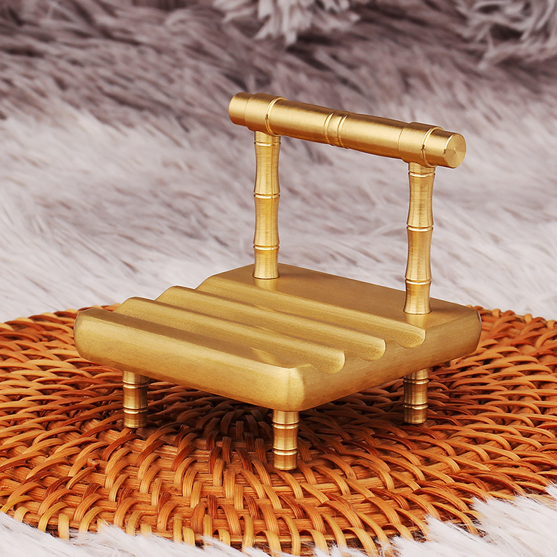 Creative small phone holder