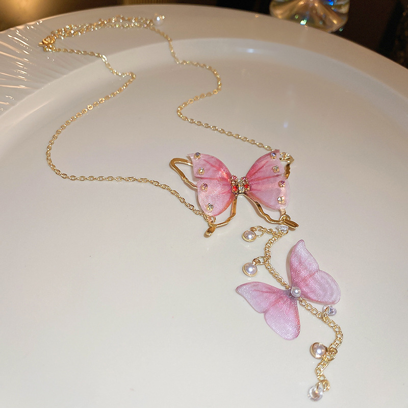 Collar de diamantes con incrustaciones de perlas de flores de tela, collar de diseño fresco y dulce, collar de alta gama de nicho Mori al por mayor