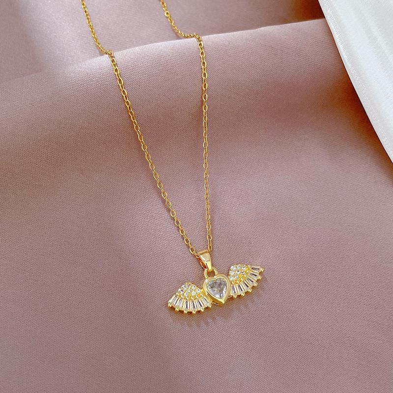 Stainless Steel Copper Lady Elegant Inlay Heart Shape Angel Wings Zircon Pendant Necklace display picture 3