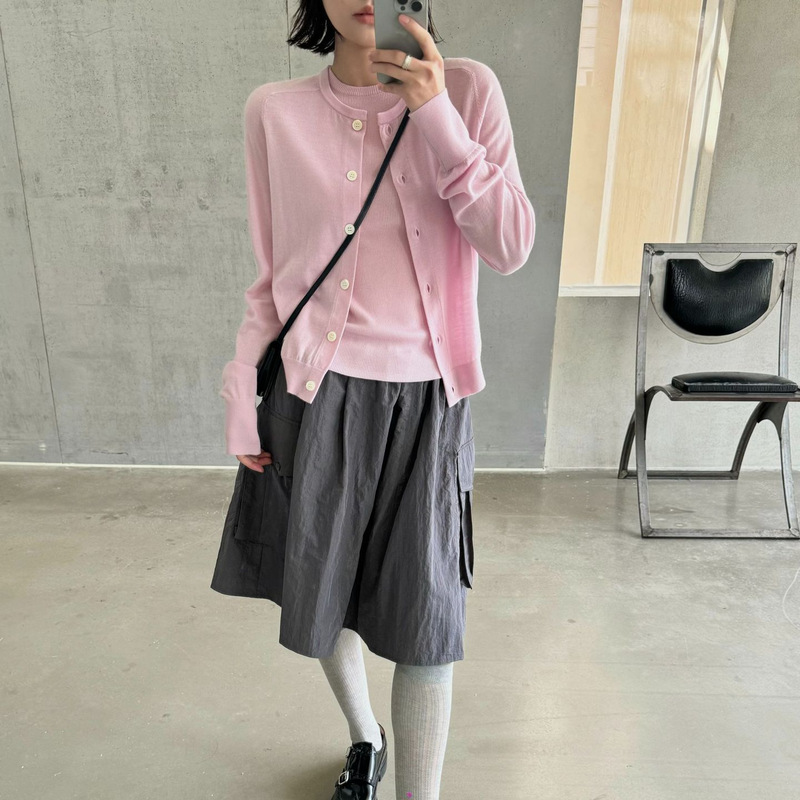 Minsen online Thirteen Line All Wool Crewneck Knitted Cardigan Women's Slim Look Elegant Coat Top 9022