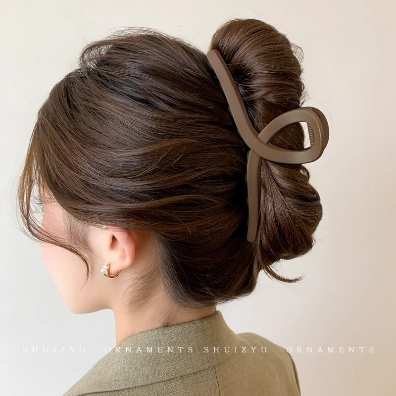 Gran clip de cabello para mujeres 2025 nueva sensación de alto nivel de clip de cabello de gran tamaño detrás del cerebro clip de pescado clip de cabello toque