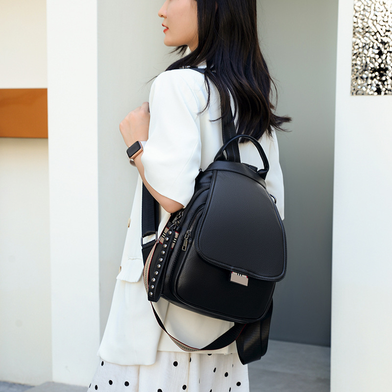 2024 otoño nueva mochila de cuero suave para mujer de alta calidad moda todo-fósforo viajes al aire libre mochila pequeña de doble uso marea