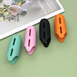 Cross-border explosions wholesale curling rod set silicone hair straightener set high temperature resistant easy-to-operate silicone sleeve heat insulation sleeve