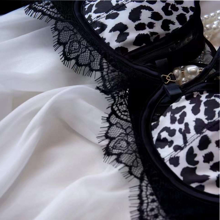 Nuevo de gama alta sexy leopardo taza de cristal traje de ropa interior de látex de las mujeres transpirable pecho-halagador lateral sujetador 3191