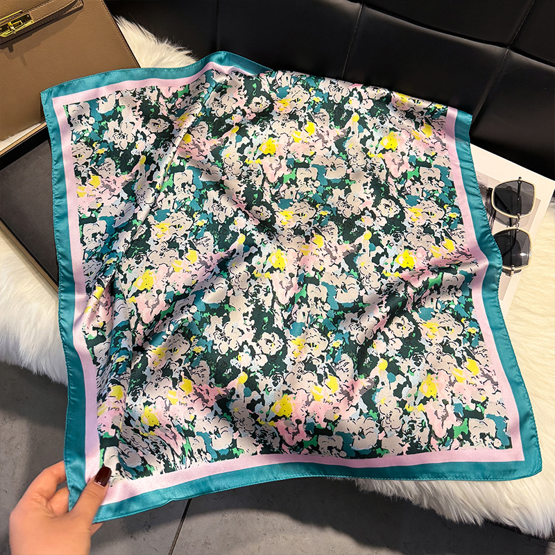 Women's Floral Print Silk Feel Square Scarf Elegant Neck Warmer_voghion.com