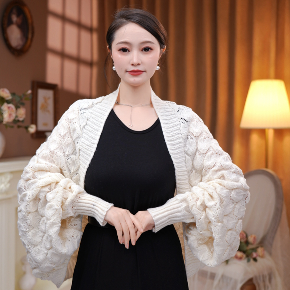 New Korean Style Fashionable and Versatile Spring, Summer and Autumn Knitted Shawl with High-Quality Western-Style Jacket and Elegant Hollow Design