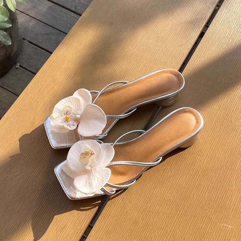 2025 Summer New French Style Floral Fashion Sandals Wo, Popular Versatile European And American Beach Slippers For_vogvips.com