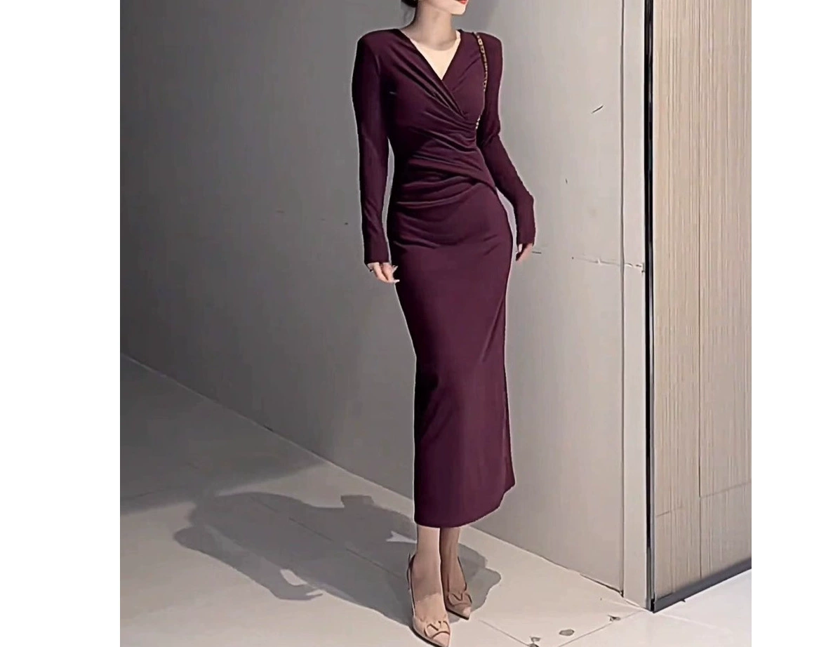 Новое платье с длинными рукавами, плюшевое темпераментное платье осенью и зимой сплошная теплая длинная юбка