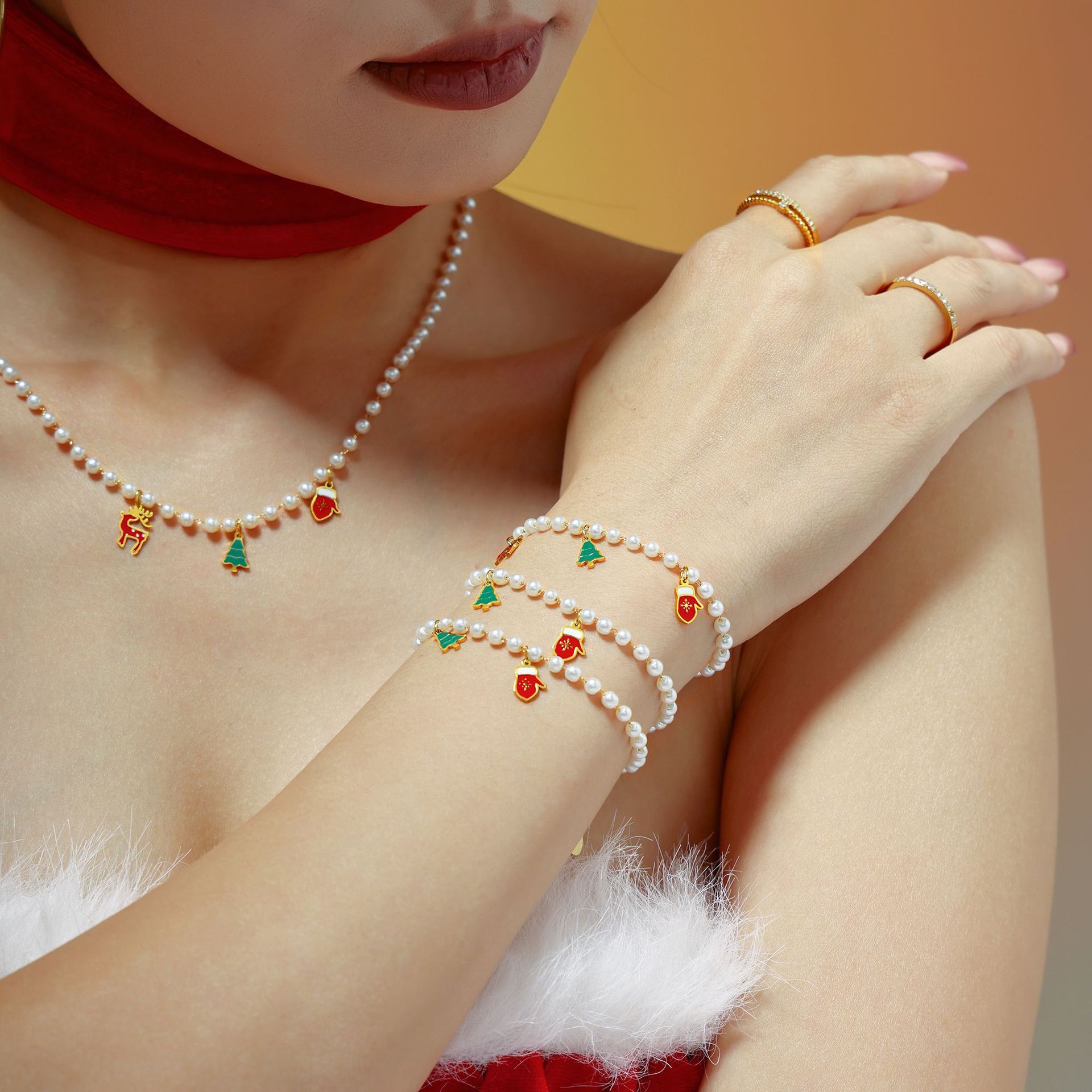 Navidad encantadora pesos de dibujos animados esmaltado colgante collar conjunto de pulseras de moda combinación de diseño creativo