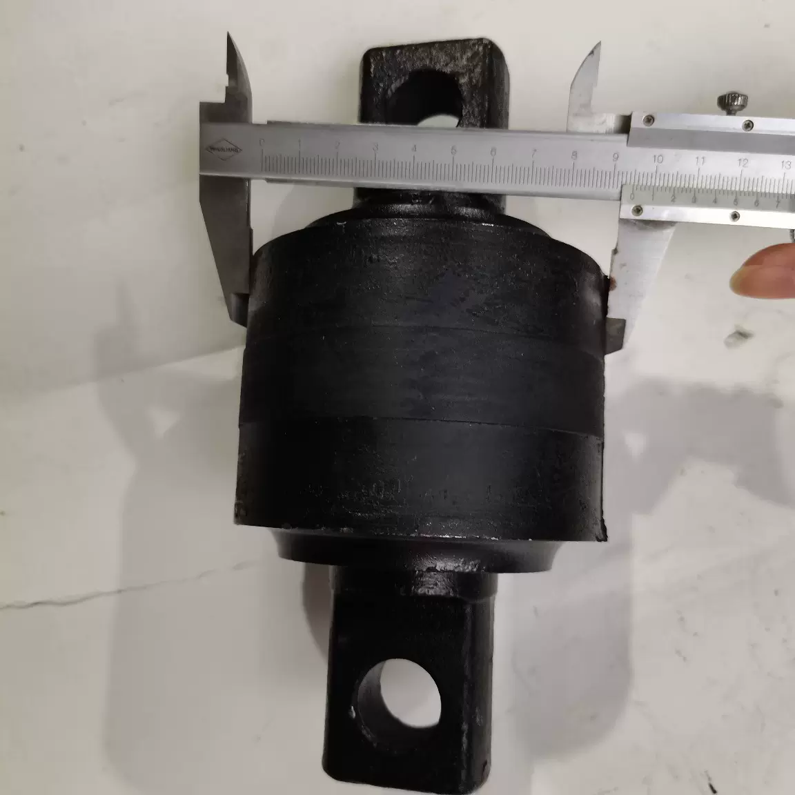 供应各种卡车扭力胶芯适用于陕汽德龙推力杆胶套