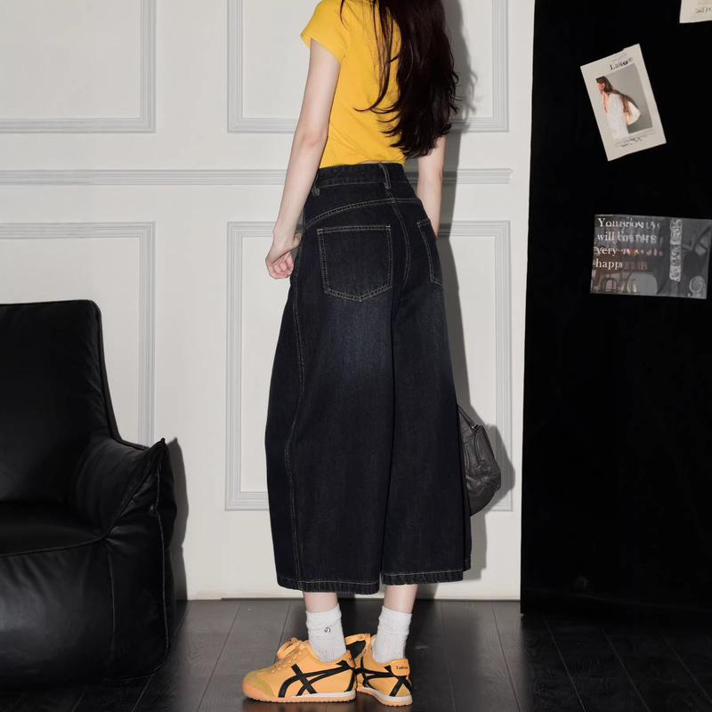 American-Style Loose Jeans for Women, 2026 Summer New Model, Blue-Gray Straight-Leg Patchwork Slimming Cropped Shorts American-Style Loose Jeans for Women, 2026 Summer New Model, Blue-Gray Straight-Leg Patchwork Slimming Cropped Shorts