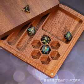跨境木质骰子收纳盒派对游戏骰子整理盒分格多孔骰子托盘骰子木盒