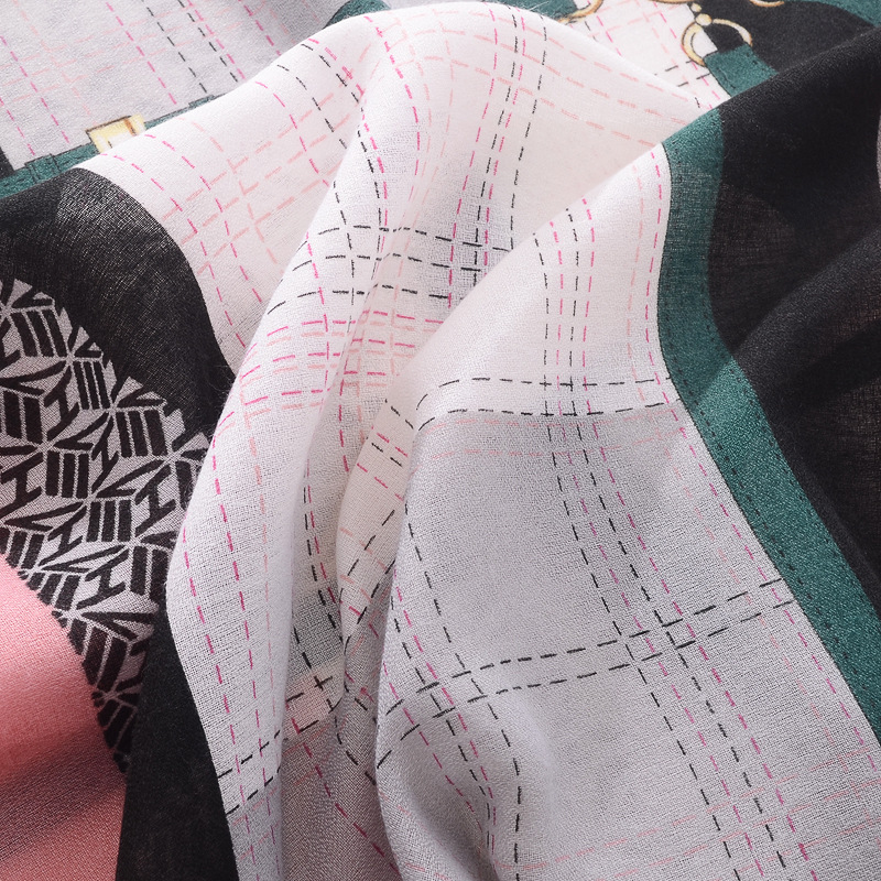 Amazon transfronterizo europeo y americano bufanda de primavera patrón de cinturón de cadena geométrica de las mujeres impreso bufanda de borla de algodón y lino