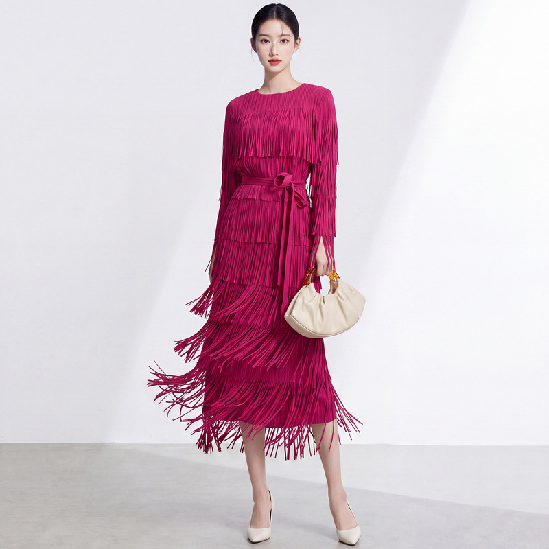 Miyake multi-layered tassel dress for women, round neck, long sleeves, pleated, with tie waist, loose fit, slimming, elegant long dress for banquets Miyake multi-layered tassel dress for women, round neck, long sleeves, pleated, with tie waist, loose fit, slimming, elegant long dress for banquets