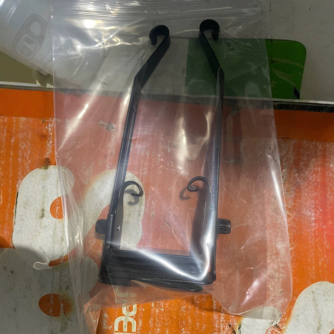 热销门柜通用小型挂钩门后衣架黑色金属挂钩衣帽间门镜可调节挂钩