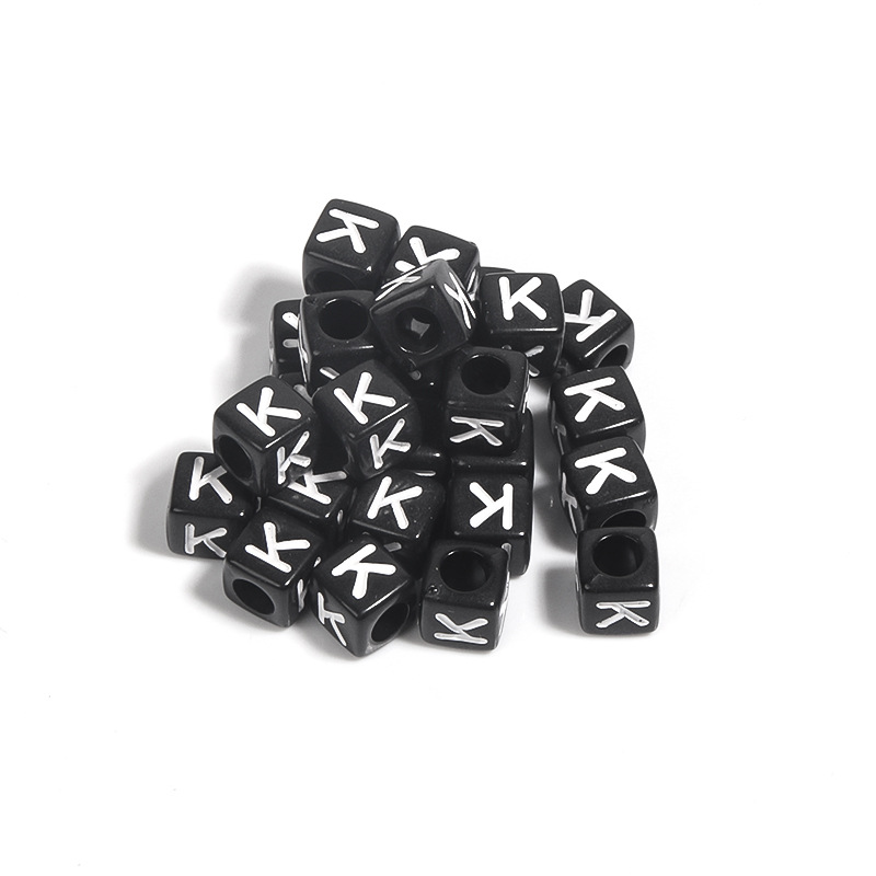 100 / paquete de acrílico fondo negro cuadrado letras blancas 26 letras individuales gotas de aceite cuentas DIY accesorios de cadena de teléfono móvil image 17