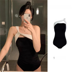 Bathing Suit 2023 New Women's Pure Desire Style Sexy Laced One-Piece Covering Stomach Slimming Quick-Dry High-End Vacation Hot Spring